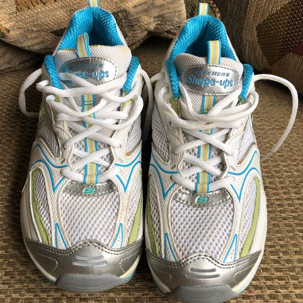 Skechers Womens Shape Ups Walking Shoes Size 9.5 White Blue Leather Mesh Toning